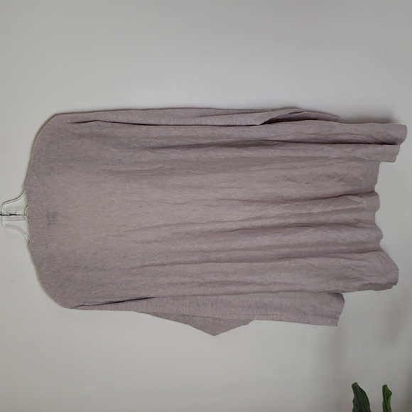 Express pleated shoulder cream gray women's size medium - Picture 7 of 7